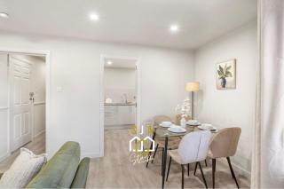 Berry Street Stay - SJA Stays - Modern 2 Bed Apartment - Aberdeen - 4