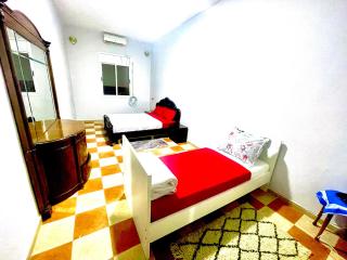 Spacious Apartment with Motorcycle Garage, Free Parking, and Air Conditioning - Er Rachidia - 0