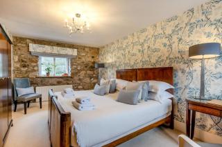 The Hall at Bryn Tanat - Llanymynech - 1