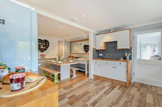 The Beach House - Porthcurno - 6