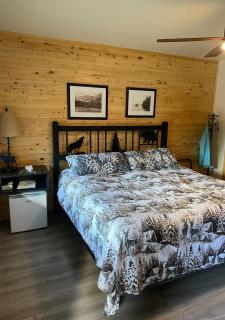 CREEKSIDE LODGE - 0