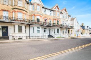 OYO The Lodge Bournemouth - Bournemouth - 5