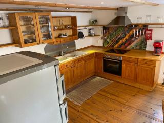 Haus mit Garten und Kamin - 7