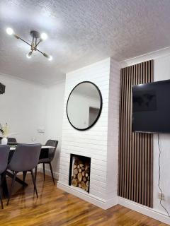 Falcon House By SmoothMove Properties limited - 2