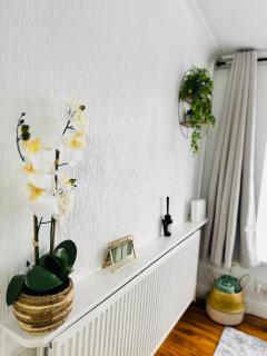 Falcon House By SmoothMove Properties limited - 7