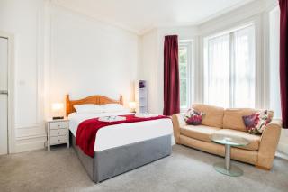 OYO The Lodge Bournemouth - Bournemouth - 0