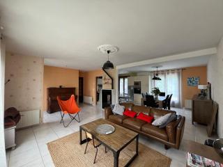 Villa - 14 beds - Snooker - Jacuzzi - loft cinema - 800m Bugatti - 24h du Mans - Le Mans - 1