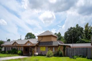 Capital O Parker Motel Clute Jackson Tx 332 - 0