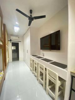 Whitehouse Residence - - 8