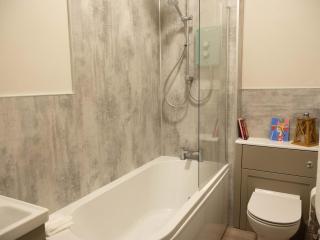 Cosy Ground Floor Flat by Catherine Hill Frome - 6