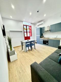 'RED' Modern 1BR Near Promenade - 1