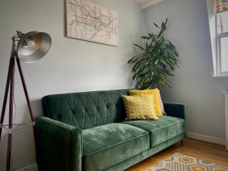 Luxurious 1-Bedroom Flat in Kensington Olympia-W14 - 6