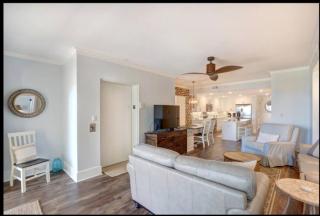 Oceanfront Pearl - DeSoto Beach Club - 3