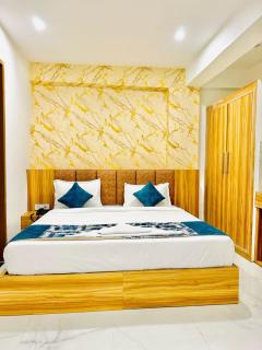Hotel Shine Inn IGI Airport New Delhi - 1