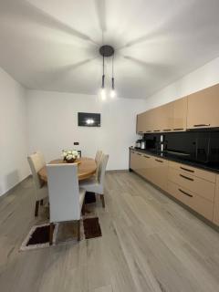 Vila Icom - Moisei - 1