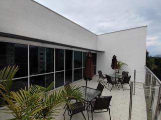 Apartamento de lujo con Piscina, Gym, en Av Centenario - 3