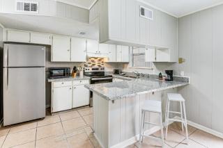 Private Patio and Yard Fort Walton Beach Home! - 4