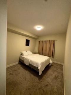 Modern 3BR Home by RUH & U of S - Saskatoon - 9