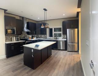 Modern 3BR Home by RUH & U of S - Saskatoon - 8