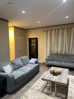 Modern 3BR Home by RUH & U of S - Saskatoon - 4