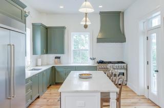 The 200 South St | Queen Rm 15 - 8