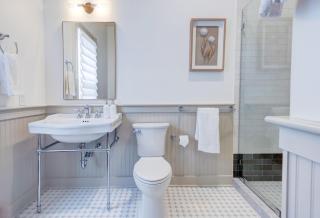 The 200 South St - King Rm 22 - Charlottesville - 6