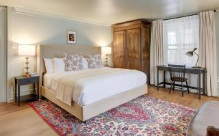 The 200 South St - King Rm 2 - 0