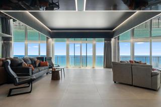 The Summit Penthouse 1501 - 9