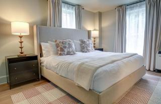 The 200 South St - King Rm 1 - 0