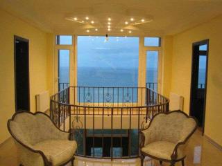 Yellow villa in Gonio - Gonio - 2