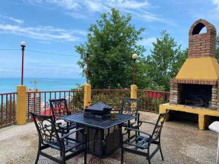 Yellow villa in Gonio - 8