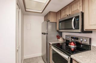 Park Shore Resort 2nd Floor BLDG J 254 - 1