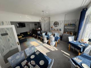 Rossdene House - 3