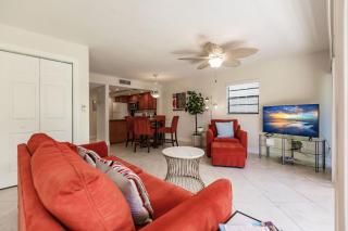 Park Shore Resort-1stFloor BLDG J 154 - 6