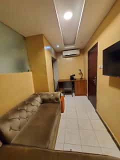 Romeo Suites & Apartment - 6