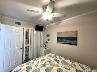 Admiral's Row 203 - Beach Front Sunrises - 5