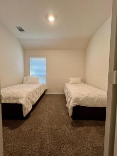 3-bedroom house in welcoming Lavon with WiFi, AC - 5