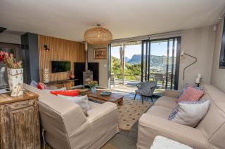 Mountain Gem - nestled between ocean and mountain - 1