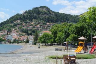 Beachfront, sunny ground-floor flat - Naupacte - 2