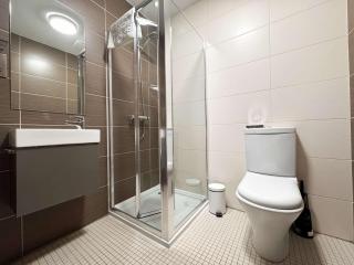 HNFC Stays - Lux & Free Parking - 4