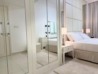 ASHRI Luxury apt Steps to Dubai Mall & Burj Khalifa - 4