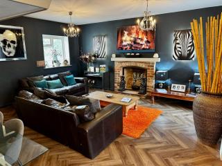 The Coach House Duplex Apartment - by MaisonPro - 0