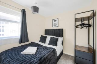 The House In Defoe Rd - 3br 1bath W Free Parking - Ipswich - 4