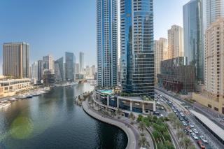 Dubai Marina Waterfront Stay with Maid Room - 9