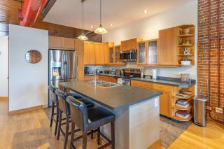 Gorgeous apartment across from La Crosse Center - La Crosse - 2