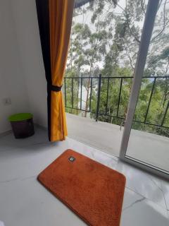 Golden Waters Stay & Dine - 2