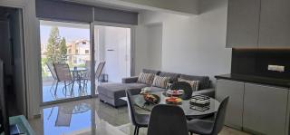 AURA Apt Modern 1BR in Central Limassol and Free Parking - 0