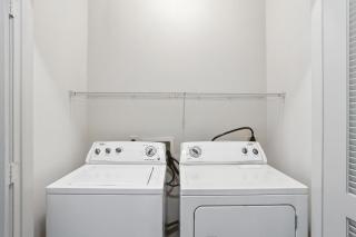 Regards At Med Center 372 I Spacious 1 Bed 1 Bath - 4