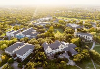 Modern 3BR, 2BAHome Near Georgetown Square Sleeps 6 - 2