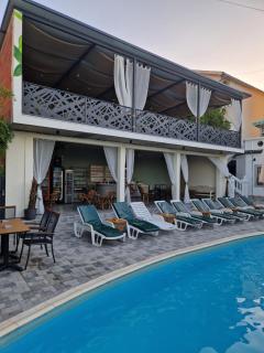 Garni Hotel Panorama Lux - Niš - 8